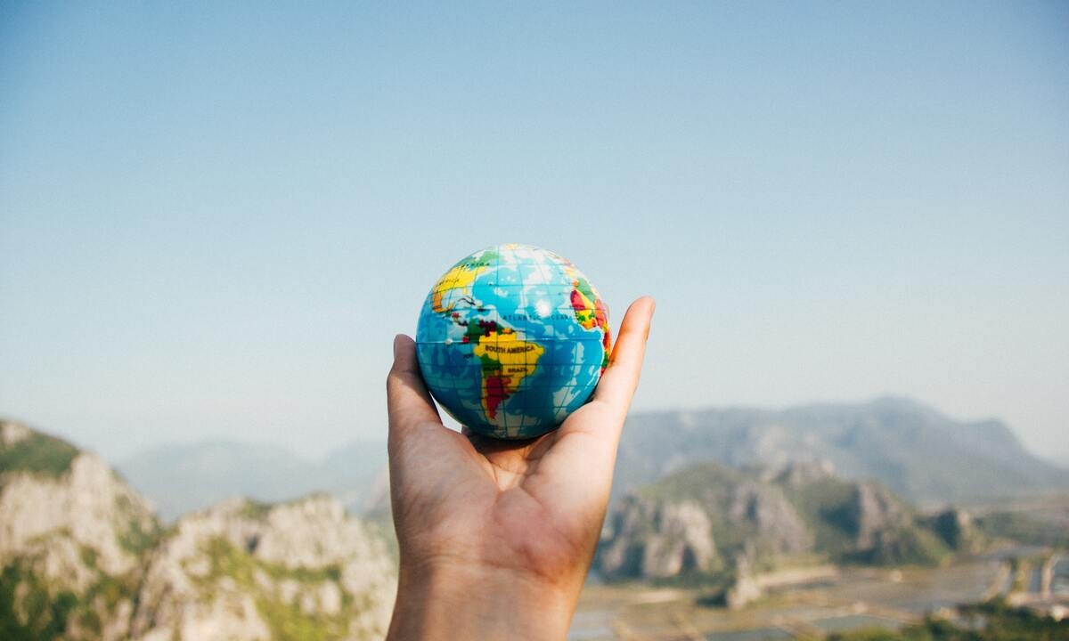 Gain the UPPER HAND over other travel agents with this enquiry form!