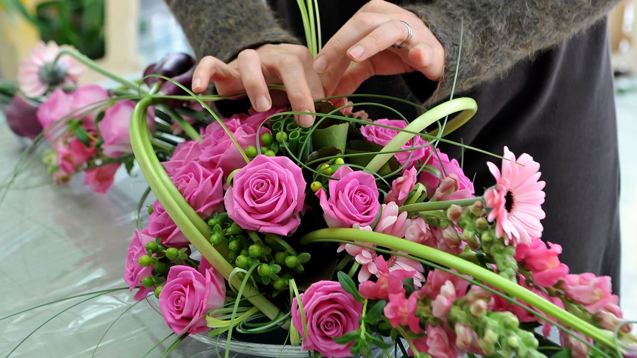 <em class="gui_no_em">Web design for florists</em> - <em>done right</em>