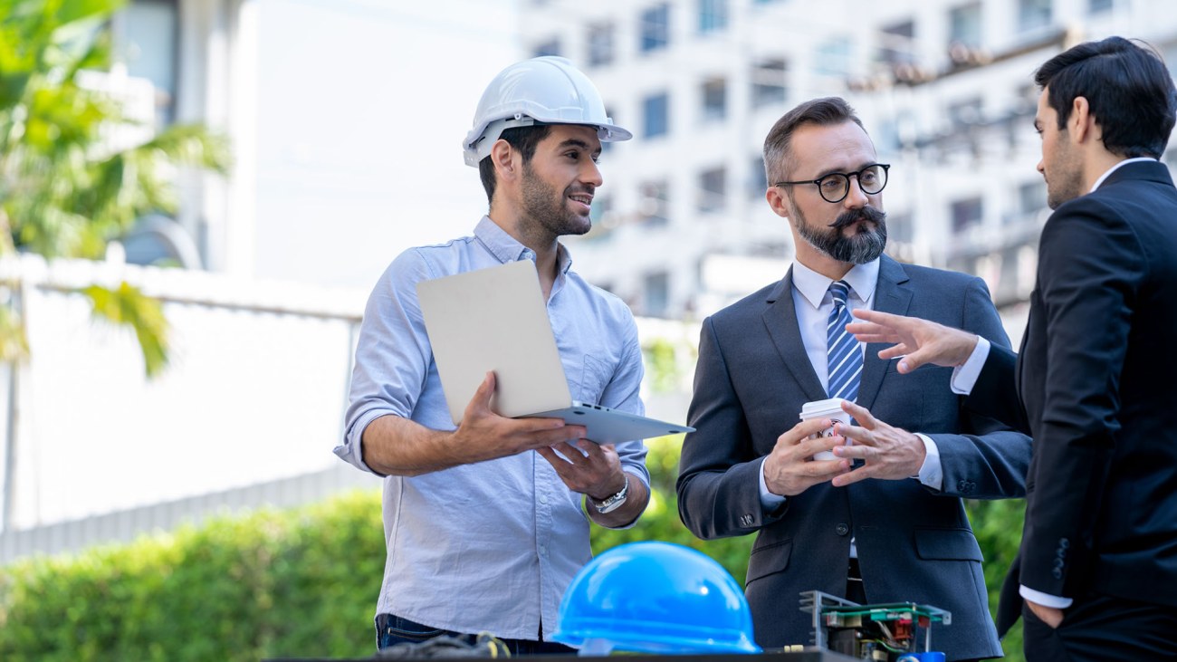 5 huge challenges which affect the income levels of all electricians